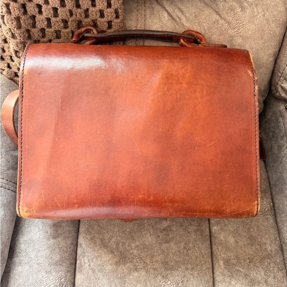 Classic Brown Leather Men's Bag - Picture 5 of 15